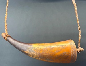 Correa de Cuero de Color Natural con Polvo de Cuerno de Búfalo Ecológico Hecho a Mano por ILAHI, Artículo de Arte Rústico Coleccionable para Halloween y Año Nuevo - Product Image 6