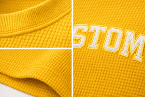 เสื้อยืดโอเวอร์ไซส์ทรงวาฟเฟิลทันสมัยสำหรับผู้ชาย สกรีนโลโก้ได้ ไหล่ตก ผ้าคอตตอนเนื้อสัมผัสพิเศษ สไตล์สตรีทแวร์ลำลอง เสื้อยืดเปล่าสำหรับผู้ชาย - Product Image 6