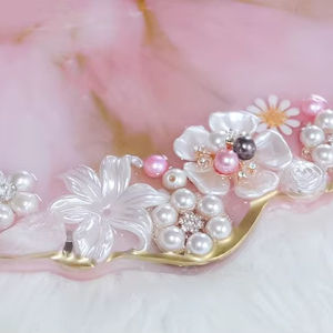 Plateau de vanité multifonctionnel en résine à motif végétal Art Déco Blossom Pearl pour mariage - Product Image 1