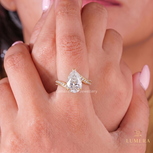 Anillo de Diamantes con Banda Trenzada y Micro Pavé de Diamantes Redondos, Anillo de Diamantes con Corte Pera Brillante Certificado por IGI, Joyería Fina de Diamantes Cultivados en Laboratorio - Product Image 1