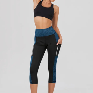 Legging Capri pour femmes, fabriqué avec un matériau performant de haute qualité, mouvement flexible, propriétés de contrôle de l'humidité, respirant - Product Image 4