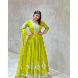 ชุดทำงานปักลาย Georgette พร้อมลายมะนาว - Product Image 1