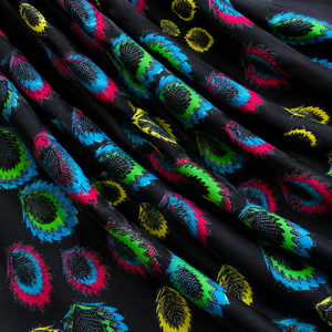 Tela africana premium con estampado de cera, terciopelo con bordado de lentejuelas, material textil de diseñador para prendas de moda. - Product Image 4
