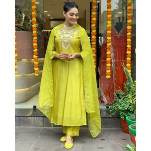 Party Wear Ensemble haut et bas confortables de taille XL avec Dupatta chic - Product Image 4