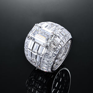 AMBER JEWELS Anillo de cóctel de platino y oro macizo de 14K con circonita de corte radiante engastada en punta, joyería fina unisex geométrica y moderna - Product Image 4