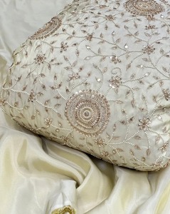 Tissu en soie brodé de perles décoratives de haute qualité pour vêtements traditionnels indiens ou costumes Anarkali, prix d'usine - Product Image 4