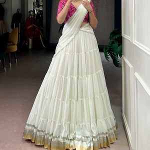 Lehenga rose pour femme, tenue de soirée, avec blouse semi-couturée (blouse non cousue) - Product Image 1