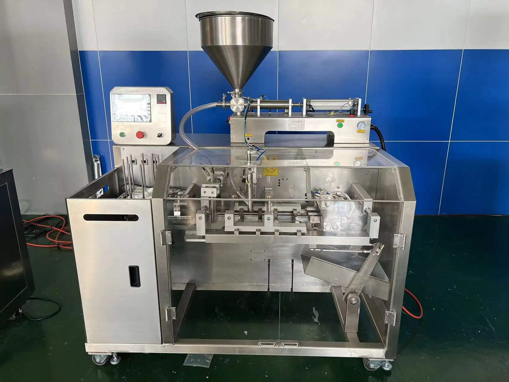 20-200g Automatic Doypack Stand-up pouch Packing Machine Premade Zipper Bag For Granule/Powder/Liquid Mulit function packing
