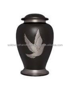 Urnes funéraires en laiton faites à la main pour hommes et femmes, urnes décoratives - Product Image 1