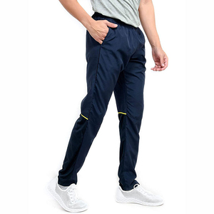 Pantalon de survêtement homme sur mesure, coupe ample et décontractée, grande taille, uni, coupe droite, taille élastique, devant plat, en tissu peigné moyen - Product Image 2