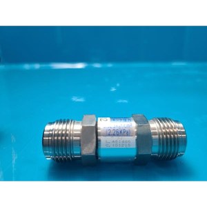 Vanne à soufflet FUJIKIN 100493 haute pureté, utilisée comme pièce détachée pour équipement semi-conducteur d'époque - Product Image 5
