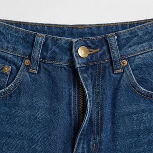 Shorts de mezclilla ajustados para mujer, elásticos, con agujeros y borlas, estilo casual de verano, ropa de calle, atuendo moderno y a la moda - Product Image 4