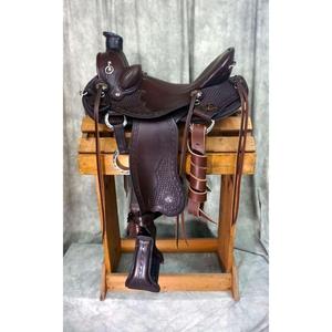 Selle d'équitation anglaise en cuir véritable, douce et très confortable, artisanat sportif de luxe, dernière création de BS International - Product Image 2