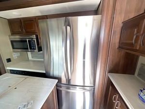 Used 2017 Shasta O-a-s-i-s 18F-Q - Product Image 4