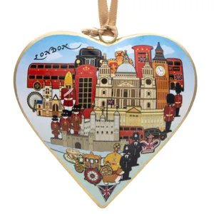 Ornement de Noël en métal en forme de cœur multicolore de 10 cm, décorations de monuments de Londres pour suspendre à l'arbre de Noël - Product Image 2