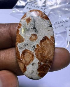 หินปูนแกรนเนตธรรมชาติเกรด AAA ขนาดสั่งทำได้ พลอยเม็ดเดี่ยวคุณภาพสูง 100% สำหรับการทำเครื่องประดับที่มีเอกลักษณ์ - Product Image 2