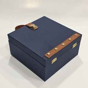 กล่องกระดาษแข็งอย่างดี พิมพ์ออฟเซ็ตบนกระดาษคราฟท์ พร้อมโลโก้สั่งทำ สำหรับบรรจุภัณฑ์รองเท้า - Product Image 1