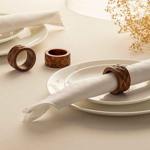 Anneaux de serviette en bois martelé marron, décor de table rond, vaisselle sculptée pour mariage, fête, repas à domicile - Product Image 2