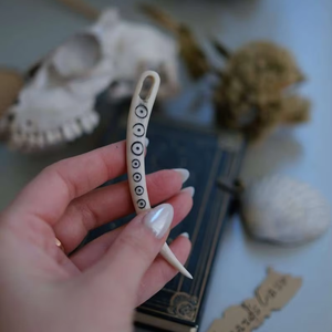 Aguja de Hueso de Búfalo Estilo Animal Antiguo para Punto de Cruz, Bordado, Fabricación de Joyas, Manualidades y Proyectos de Costura - Product Image 1