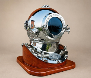 Casco de Buceo Artesanal de Aguas Profundas con Base de Madera, Decoración Náutica Marítima, Réplica de Casco de Buzo Vintage Coleccionable para Mesa - Product Image 3