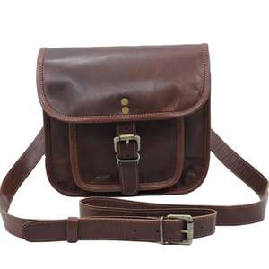 กระเป๋าหนังแท้ SALVA LEATHER สำหรับผู้ชาย สะพายไหล่แบบไขว้ สีน้ำตาล สไตล์วินเทจ พร้อมตัวล็อคแบบหัวเข็มขัด ปรับความจุได้ - Product Image 3