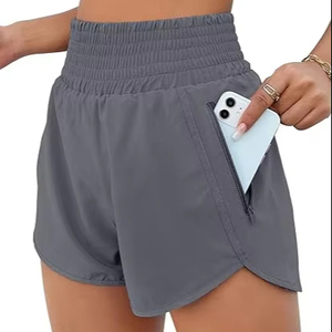 Shorts de course taille haute pour femme avec poche zippée, séchage rapide, sportifs, athlétiques, noirs unis, en Spandex et Polyester tricoté, coupe ajustée - Product Image 2