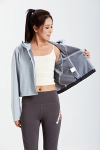 Chaqueta Impermeable con Capucha para Mujer, Transpirable, para Senderismo y Entrenamiento al Aire Libre, Fabricante OEM - Product Image 5
