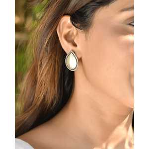 Pendientes Meera Jaipur con Tachuelas de Plata - Product Image 1