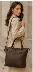 Sac fourre-tout tendance en cuir véritable pour femme, grande capacité, sac à bandoulière, sac à main à poignée supérieure, fermeture éclair, texture grainée, idéal pour la plage et les voyages - Product Image 5