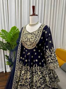 Ensemble Lehenga Choli brodé bleu avec dupatta en faux Georgette, travail de cordonnage et de sequins, tenue ethnique pour mariage et fête - Product Image 5