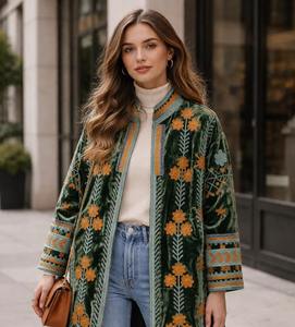 Abrigo Largo de Terciopelo con Bordado Floral, 100% Algodón, con Cierre de Cordón, Transpirable y Suave, Chaqueta Suzani - Product Image 1