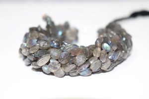 Precio al por mayor de piedras preciosas sueltas de forma ovalada facetada de labradorita natural para la fabricación de joyas - Product Image 4