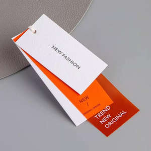 Étiquettes suspendues en papier personnalisées de style simple en gros pour les marques de vêtements - Product Image 5