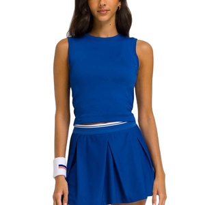 Tenue de tennis pour femme : Jupe et haut de sport modernes, respirants, légers, souples et performants, conçus pour l'endurance et la performance. - Product Image 1