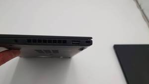 ราคาคุ้มค่า แล็ปท็อปเกมมิ่ง Lenovo ThinkPad X1 Carbon Gen6 มือสอง ขนาด 14 นิ้ว Intel Core i5 รุ่นที่ 8 แรม 8GB SSD 256GB - Product Image 5