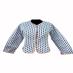 เสื้อแจ็คเก็ตขนแกะผู้หญิงแบบสั้นสำหรับฤดูหนาว พิมพ์ลายบล็อกอินเดียด้วยมือ ระบายอากาศได้ดี ติดกระดุม กลับด้านได้ ผลิตจากผ้าฝ้าย 100% ขายดี - Product Image 2