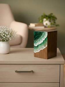 Caja de Joyería de Resina con Diseño de Olas del Océano Verde para Sala de Estar - Diseño Moderno y Lujoso - Product Image 5