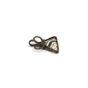 Colgante de Piedra Preciosa de Jaspe Gris Enrollado en Alambre, de Cobre y Latón Antiguo, Hecho a Mano, con Piedra Triangular, Joyería Boho de Destaque, Venta al por Mayor - Product Image 2