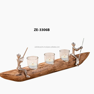 Bougeoir en métal fait main de qualité exportation, impression typographique pour la décoration de Noël à la maison - Bougeoir design haut de gamme - Product Image 3