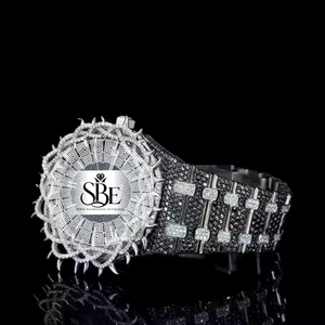 Reloj de Estilo Diamante Moissanite en Oferta, Diseño Completamente Cubierto de Diamantes para Uso Diario y Regalos de Lujo, Disponible para la Venta - Product Image 3