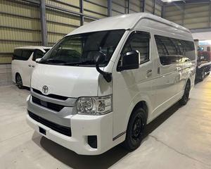 Toyota Hiace 2025 Usada en Excelentes Condiciones, Diésel Turbo, 10 Plazas - Lista para Enviar - Product Image 1