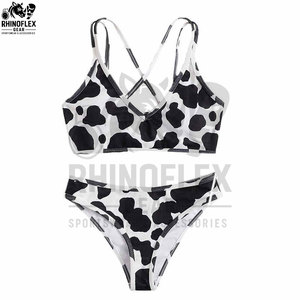 Ensemble bikini bleu uni sans bretelles pour femme, deux pièces, haut bandeau et bas string, maillot de bain extensible en tricot pour la plage - Product Image 5