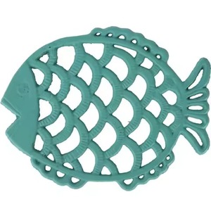 Elegance Gold Holly Leaf Branch <b>Metal</b> <b>Trivet</b> Festive Table Hot Pad Decorative Heat Resistant Pot <b>Trivet</b> for Kitchen Dining - Product Image 5