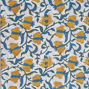 Tela de Algodón Hecha a Mano en India, Tela Estampada a Mano Sanganeri de Jaipur, Material en Bruto para Vestidos - Product Image 1