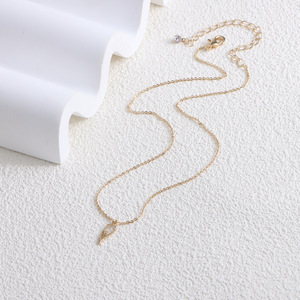 สร้อยคอจี้ปีกนางฟ้าสไตล์เกาหลี เรียบง่าย ใช้งานได้หลากหลาย สำหรับผู้หญิง สร้อยคอจี้ประดับกระดูกไหปลาร้า ดีไซน์หรูหรา - Product Image 3