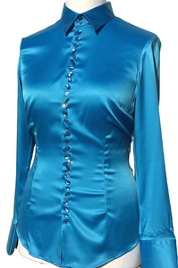 Blusa de Satén Turquesa con Botones Estilo Cristal - Product Image 5