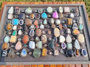 Anillo Clásico de Latón con Piedra Lunar Natural, el Más Vendido, Unisex, para Ocasiones Especiales, Disponible al Mejor Precio - Product Image 2