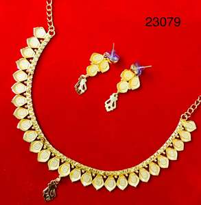 Nouveauté MOLL JEWELLERS – Parure florale tendance plaquée or 24 carats (0,3 m) avec zircon, collier et boucles d'oreilles pour femme, idéale pour fiançailles et mariage - Product Image 4