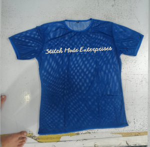 Débardeur en maille filet 100 % coton non tissé 220 g pour homme, à manches courtes, avec logo frontal et impression sérigraphiée - Product Image 4