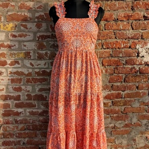 Robe imprimée à la main, fabriquée en Inde, robe en coton à imprimé en bloc, robe à volants pour femmes, cadeau pour femmes - Product Image 1